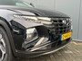 Hyundai Tucson 1.6 T-GDI 265pk PHEV Premium 4WD (299,- p/m Demo Deal!) | Leder | Carplay | Climate | Keyless | Navigatie | Elek. Klep | Full - Led | 360 Camera | KRELL Audio | Elek. Stoelen | 19" Lichtmetaal | Winterpakket | Stoelventilatie | Dodehoek Detectie