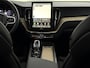 Volvo XC60 2.0 T8 Plug-in hybrid AWD Ultra Dark Facelift Panoramadak, Harman/Kardon, 360 Camera, Navi, Head-up display, Memory stoelen, Elektrische trekhaak, Keyless start, 1 jaar garantie