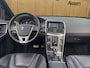 Volvo XC60 T5 R-Design | Dealer Onderhouden | Stoelverwarming | Standkachel  |  Panoramadak | Parkeersensoren V+A | Parkeercamera |
