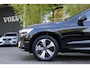 Volvo XC60 2.0 T6 Plug-in hybrid AWD Plus Dark | Trekhaak | Camera | Panoramadak | Pilot Assist | Memory seats