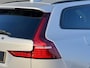 Volvo V60 T6 Plug-in hybrid AWD Ultra Dark | Panoramadak | Head-up Display | Harman Kardon | Leder | Adaptieve Cruise Control | Trekhaak |