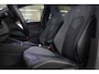 Volkswagen Golf 1.5 eTSI R-Line Pano/HUD/H&K/CAM/BLINDESPOT/BOMVOL