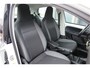 Volkswagen Up! 1.0 49kw 66pk Active Cruisecontrol , Stoelverwarming , Navi via App, Achteruitrijcamera , Parkeersensoren , DAB+ radio , Multifunctioneel stuurwiel.etc.