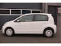 Volkswagen Up! 1.0 49kw 66pk Active Cruisecontrol , Stoelverwarming , Navi via App, Achteruitrijcamera , Parkeersensoren , DAB+ radio , Multifunctioneel stuurwiel.etc.
