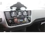 Volkswagen Up! 1.0 49kw 66pk Active Cruisecontrol , Stoelverwarming , Navi via App, Achteruitrijcamera , Parkeersensoren , DAB+ radio , Multifunctioneel stuurwiel.etc.
