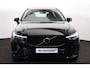 Volvo XC60 T6 Recharge AWD Plus Dark - Panorama/schuifdak - IntelliSafe Assist & Surround - 360º Camera - Verwarmde voorstoelen, stuur & achterbank - Parkeersensoren voor & achter - Elektr. bedienb. voorstoelen met geheugen - Draadloze tel. lader - Elektr. inklapbare trekhaak - 19' LMV