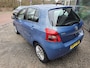 Toyota Yaris 1.3 VVTi Sol | 2E EIGENAAR | 12MND GARANTIE | AIRCO | ELEC RAMEN | NW APK |