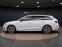 Skoda Octavia Combi 1.4 TSI 245PK RS | Pano Dak | Head-up Display | Camera | Side Assist | ACC | 19'' |