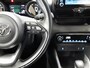 Toyota Yaris 1.5 Hybrid Dynamic + | Stoelverwarming | Apple CarPlay/Android auto | Cruise control adaptive | Climate Control | Achteruitrijcamera | LM Velgen |