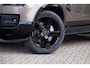 Land Rover Defender 110 2.0 P300e 110 X-Dynamic HSE | HNP € 120.744,- | Verwarmd stuur | 22 inch | Head up Display | Black Pack