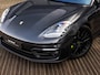 Porsche Panamera Sport Turismo 2.9 4 E-Hybrid Platinum Edition | SPORTDESIGN | SPORTCHRONO | PASM | PDLS | 21 INCH | PANORAMA/SCHUIF-KANTELDAK | BOSE AUDIO | SFEERVERLICHTING | VULKAANGRIJS |