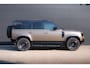 Land Rover Defender 110 2.0 P300e 110 X-Dynamic SE HNP € 129.477 / 22 inch Octa STYLE / Matt Frozen Bronze  / Sidesteps zwart
