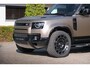Land Rover Defender 110 2.0 P300e 110 X-Dynamic SE HNP € 129.477 / 22 inch Octa STYLE / Matt Frozen Bronze  / Sidesteps zwart