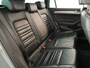 Volkswagen Passat Variant 1.5 TSI R-Line Business + 150pk DSG| Pano-dak| Luxe lederen interieur| Matrix LED