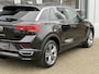 Volkswagen T-Roc 1.5 TSI Sport R-Line | Virtual | Camera | Climate | CarPlay | Dode hoek |