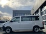 Volkswagen Transporter Kombi 2.0 TDI L1H1 BTW en BPM VRIJ!! 9-Persoons Airco Cruise control Trekhaak 2500 kg trekgewicht Buitenspiegels elektrisch verstel- en verwarm baar Parkeerhulp vóór en achter, Voorstoelen in hoogte verstelbaar