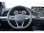 Volkswagen Golf 1.5 eHybrid 204pk Life Edition | SoH 100% | Panoramadak | Trekhaak | Achteruitrijcamera