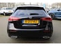 Mercedes-Benz A-klasse 180 AMG Line PANO SFEERVERL. LEER/ALCANTARA WIDESCREEN STOELVERW. ZWARTE-HEMEL CAMERA DAB CRUISE CLIMA NAVI 2XPDC 18''LMV NAP