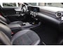 Mercedes-Benz A-klasse 180 AMG Line PANO SFEERVERL. LEER/ALCANTARA WIDESCREEN STOELVERW. ZWARTE-HEMEL CAMERA DAB CRUISE CLIMA NAVI 2XPDC 18''LMV NAP