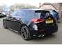 Mercedes-Benz A-klasse 180 AMG Line PANO SFEERVERL. LEER/ALCANTARA WIDESCREEN STOELVERW. ZWARTE-HEMEL CAMERA DAB CRUISE CLIMA NAVI 2XPDC 18''LMV NAP