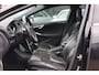 Volvo V40 2.0 D3 SPORT | R-DESIGN | AUTOMAAT | NAVI | TREKHAAK