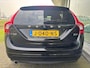 Volvo V60 2.0 D4 5-cilinder Momentum Automaat | Rijklaar incl garantie | Schuifdak Donker glas Xenon Sportstoelen voor