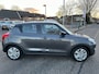 Suzuki Swift 1.2 // Trekhaak // All season banden // Honingraad grill // Stootlijsten // Rijklaarprijs!