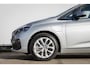 BMW 2-Serie Active Tourer 225xe iPerformance Stoelverwarming | Camera | Cruise Control | Elektrische achterklep | PDC