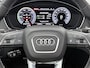 Audi Q5 Sportback 55 TFSI e S edition Competition 367 PK | S-line | Navigatie | Adaptive cruise control | Panoramadak | B&O Premium soundsysteem | 360 Camera | Trekhaak | Climate Control | Comfortsleutel | Stoelverwarming | Verwarmbaar stuurwiel | Optiekpakket zwart |