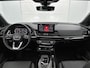 Audi Q5 Sportback 55 TFSI e S edition Competition 367 PK | S-line | Navigatie | Adaptive cruise control | Panoramadak | B&O Premium soundsysteem | 360 Camera | Trekhaak | Climate Control | Comfortsleutel | Stoelverwarming | Verwarmbaar stuurwiel | Optiekpakket zwart |