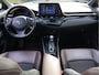 Toyota C-HR 1.8 Hybrid Executive | Leder | JBL | Camera | Stoel+Stuurwiel verwarming | Climate Control |
