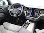 Volvo XC60 2.0 T8 Plug-in hybrid AWD Plus Bright | Panoramadak | Comfortstoelen | HUD | Harman/Kardon Audio | Ele. verstelbare stoelen + geheugen | 360 Camera | Apple CarPlay/Android Auto | Ele. wegklapbare trekhaak |