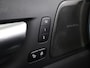 Volvo XC60 2.0 T8 Plug-in hybrid AWD Plus Bright | Panoramadak | Comfortstoelen | HUD | Harman/Kardon Audio | Ele. verstelbare stoelen + geheugen | 360 Camera | Apple CarPlay/Android Auto | Ele. wegklapbare trekhaak |