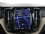 Volvo XC60 2.0 T8 Plug-in hybrid AWD Plus Bright | Panoramadak | Comfortstoelen | HUD | Harman/Kardon Audio | Ele. verstelbare stoelen + geheugen | 360 Camera | Apple CarPlay/Android Auto | Ele. wegklapbare trekhaak |