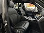BMW X5 50e M-Sport Pro | Panorama | 360 Camera | ACC | Carbon | Individual Leder | Trekhaak | Head-Up | Keyless-Entry | Harman-Kardon | Stoelverwarming V+A | Memory | Stuurverwarming | 22 inch | Iconic-Glow | M-Gordels | ISO-Glas | Zonwering | Beker Clima | Standkachel | Carplay | Draadloos Laden |