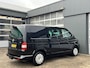 Volkswagen Transporter 2.0 TDI L1H1 DC Invalide aanpassing 2x schuifdeur Airco Cruise controle Parkeersensoren voor en achter Euro 4 DC Bpm vrij voor particulier gebruik!! Oprijplaat