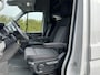 Volkswagen Crafter 2.0 TDI 141 PK HIGHLINE ++ / L3H3 / 1e EIG. / BOTT INRICHTING / 3 TONS TREKHAAK / GEVEERDE STOEL / CAMERA / CRUISE / AIRCO