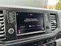 Volkswagen Crafter 2.0 TDI 141 PK HIGHLINE ++ / L3H3 / 1e EIG. / BOTT INRICHTING / 3 TONS TREKHAAK / GEVEERDE STOEL / CAMERA / CRUISE / AIRCO