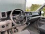 Volkswagen Crafter 2.0 TDI 141 PK HIGHLINE ++ / L3H3 / 1e EIG. / BOTT INRICHTING / 3 TONS TREKHAAK / GEVEERDE STOEL / CAMERA / CRUISE / AIRCO