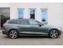 Volvo V60 2.0 T8 Plug-in hybrid AWD Ultra Perf. Ed. Dark | Nappa leder Charcoal | Polestar Engineered software | Panoramadak | Visual Park Assist | 6,4 kw Boordlader | Adaptive Cruise control | Pilot Assist | Premium Pack | Preconditioning met timer | Getinte ramen | Headup display | Full Led | Driver Assistance | Driver Awareness | 19" 5-Triple Spaaks Black Diamond Cut | Bowers & Wilkins Audiosysteem | Google Maps | Google Assistant | Blis | Elektrische achterklep | Stoelventilatie voor | Stoelmassage voor | Verwarmbaar stuurwiel | Keyless | Elektrisch verstelbare voorstoelen met geheugen | Lichting Pack | Stoelverwarming voor en achter | Apple Carplay | Volvo Car UX | Elektrisch bedienbare achterklep | Verlichtingspack 2