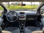 Peugeot 107 1.0-12V XR | 5 DRS | APK TOT '27 + GROTE BEURT UITGEV. | AIRCO | ELEKTR. RAMEN | RADIO CD | MEENEEMPRIJS
