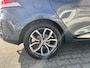 Renault Clio Estate 0.9 TCe Intens Airco Cruise control Parkeersensoren voor en achter Telefoonverbinding Stuurwielbediening 5-Persoons