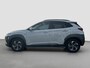 Hyundai Kona 1.6 GDI 141pk HEV Fashion Sky | Camera | Climate controle | Trekhaak | Schuifdak | Head-up display | Premium Audio | Dodehoek detectie | Carplay | Keyless entry | Parkeersensoren | Inklapbare spiegels