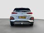 Hyundai Kona 1.6 GDI 141pk HEV Fashion Sky | Camera | Climate controle | Trekhaak | Schuifdak | Head-up display | Premium Audio | Dodehoek detectie | Carplay | Keyless entry | Parkeersensoren | Inklapbare spiegels