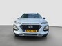 Hyundai Kona 1.6 GDI 141pk HEV Fashion Sky | Camera | Climate controle | Trekhaak | Schuifdak | Head-up display | Premium Audio | Dodehoek detectie | Carplay | Keyless entry | Parkeersensoren | Inklapbare spiegels