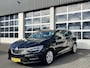 Renault Megane Estate 1.3 TCe Business Edition One Airco Cruise control Trekhaak 1700kg trekgewicht Parkeersensoren voor en achter Telefoonverbinding Stuurwielbediening 5-Persoons Navigatiesysteem Elektrische stoelen Leder