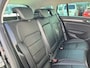 Renault Megane Estate 1.3 TCe Business Edition One Airco Cruise control Trekhaak 1700kg trekgewicht Parkeersensoren voor en achter Telefoonverbinding Stuurwielbediening 5-Persoons Navigatiesysteem Elektrische stoelen Leder
