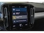 Volvo XC40 T2 Business Pro | Harman Kardon Premium Audio | Panoramadak | 360° Parkeercamera | Semi-Electrische wegklapbare trekhaak | Parkeersensoren voor + achter| Adaptive Cruise Control | BLIS | Volvo on Call