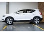 Volvo XC40 T2 Business Pro | Harman Kardon Premium Audio | Panoramadak | 360° Parkeercamera | Semi-Electrische wegklapbare trekhaak | Parkeersensoren voor + achter| Adaptive Cruise Control | BLIS | Volvo on Call