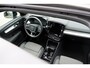 Volvo XC40 T4 Plug-in hybrid AUT7 211PK Plus Dark | Panoramadak | Adaptieve Cruise Control | Harman Kardon audio | Trekhaak semi elektrisch inklapbaar | 18" Lichtmetalen velgen | Elektrisch verstelbare voorstoelen | Stoel- & Stuurwielverwarming